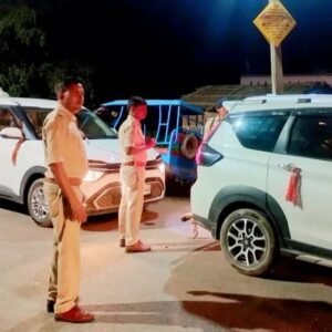 नर्सिंग होम में चोरी करते युवक धराया भीड़ ने पीटा कैंची से हमला करने की कोशिश दरभंगा में एक दिन पहले मंदिर से…