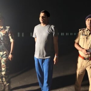 विक्रमशिला सेतु का एक हिस्सा गंगा में गिरा भागलपुर से सीमांचल का संपर्क कटा गाड़ियां मुंगेर के रास्ते डायवर्ट…