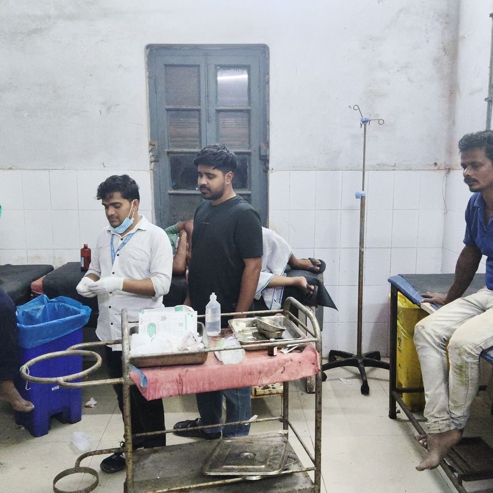 पूर्णिया में पिकअप ने बाइक सवारों को मारी टक्कर तीन लोग गंभीर घायल जीएमसीएच में इलाज जारी…